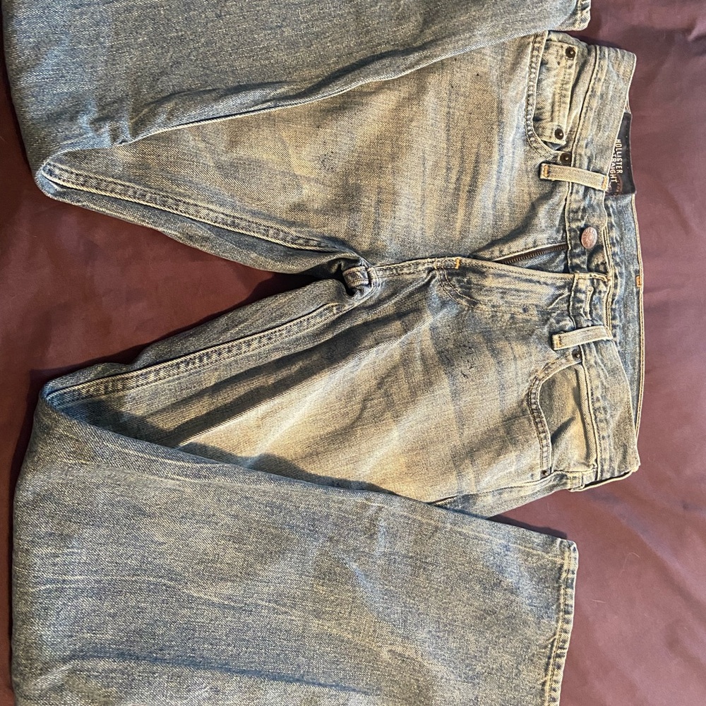 Guys Hollister straight jeans.